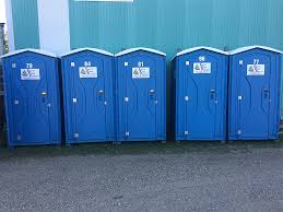 Best Deluxe Portable Toilet Rental  in Cambridge, IL